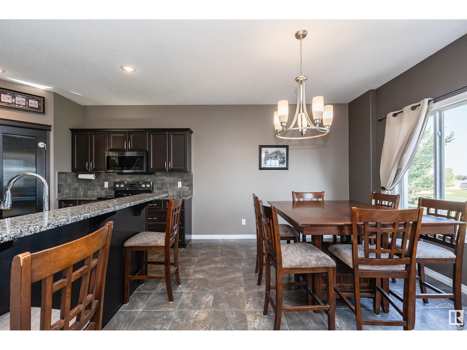 Property at 72 RUE BLANCHARD image 3