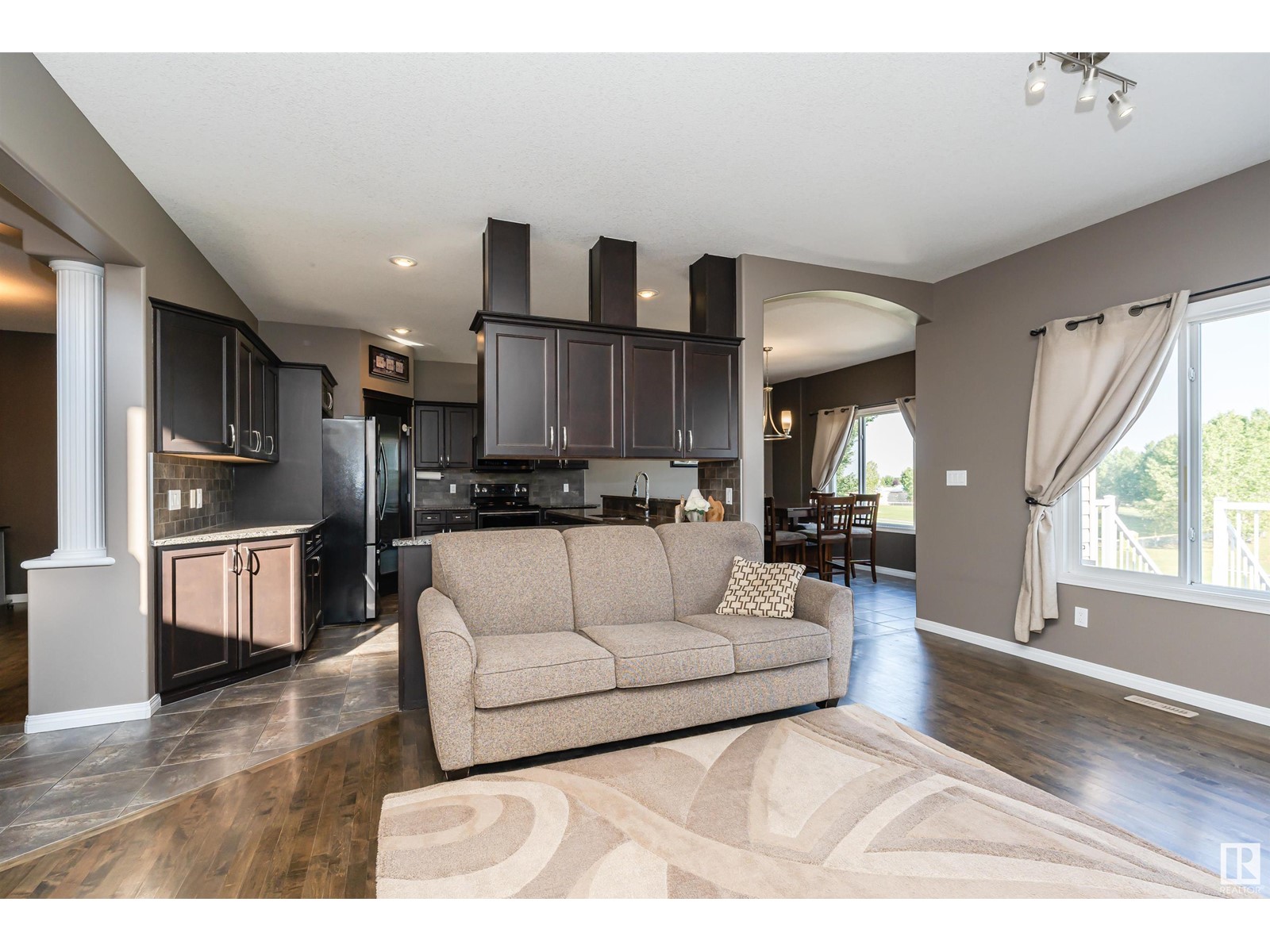 Property at 72 RUE BLANCHARD image 1