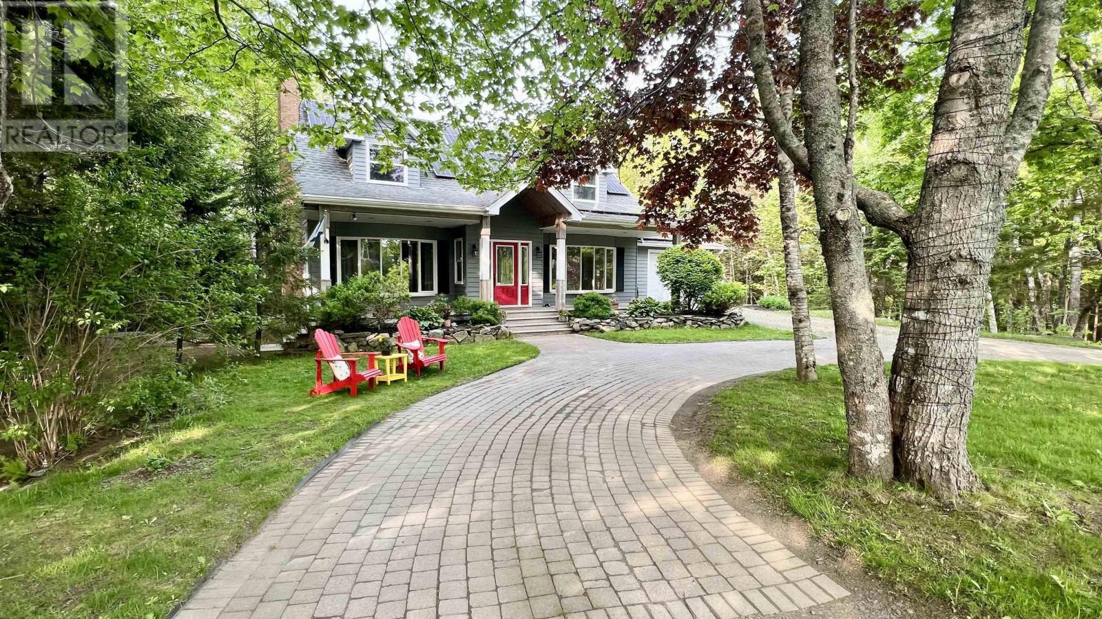 10 Kingsway Road, Hammonds Plains, Nova Scotia  B3Z 1K2 - Photo 2 - 202513479
