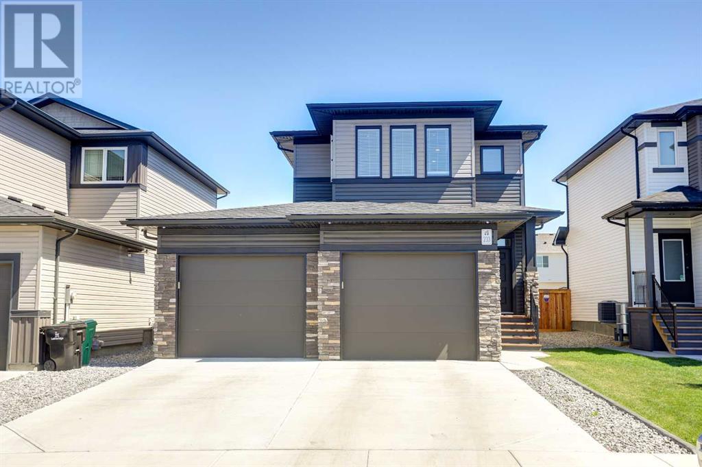 233 Agnes Short Place N, Lethbridge, Alberta