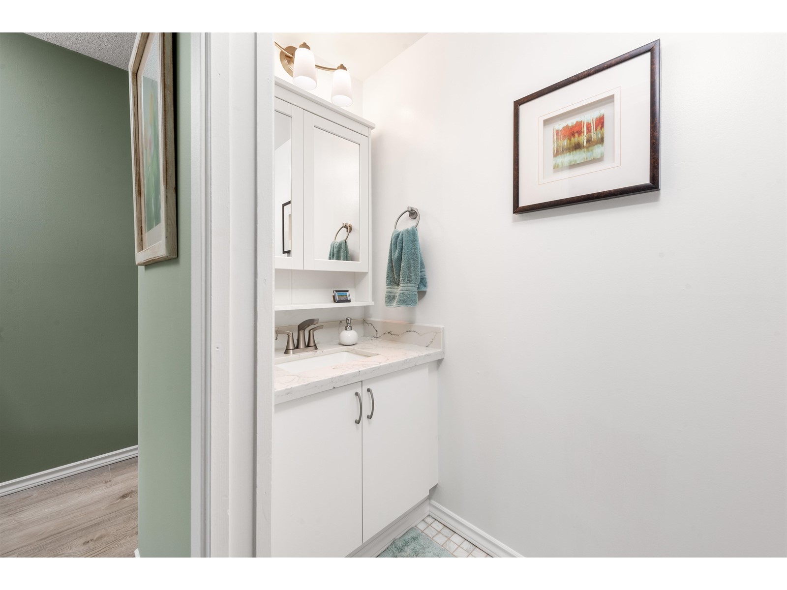 305 15010 Roper Avenue, White Rock, British Columbia  V4B 5A9 - Photo 17 - R3008332