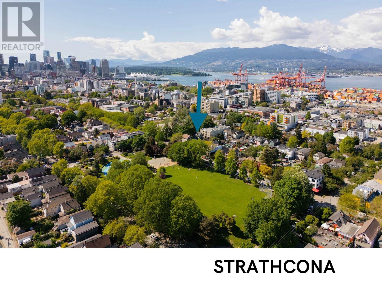 2 709 KEEFER STREET, Vancouver, British Columbia