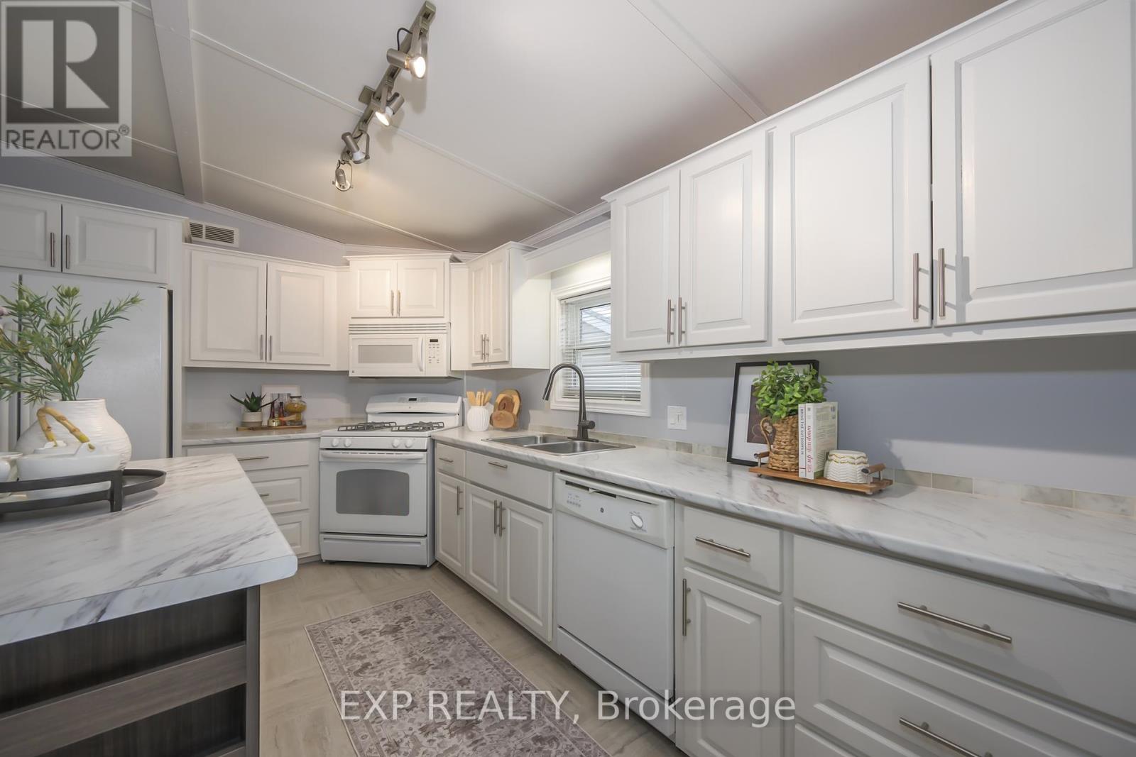 51 - 22790 Amiens Road, Middlesex Centre, Ontario  N0L 1R0 - Photo 13 - X11994801