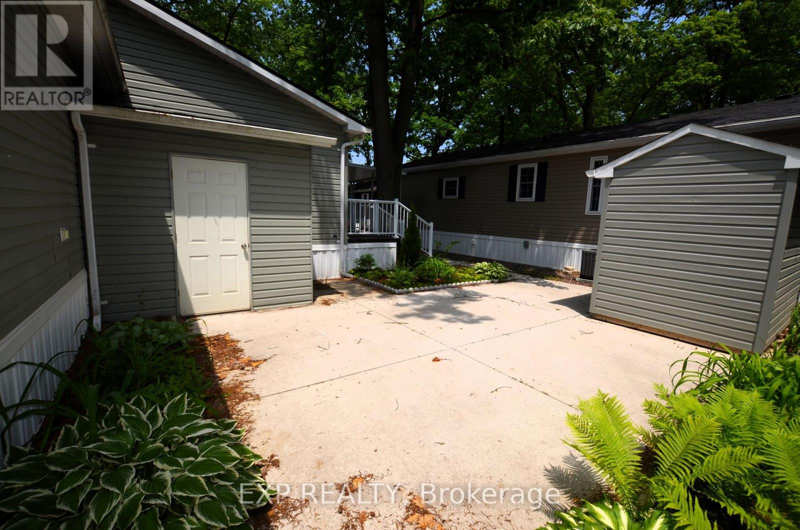 51 - 22790 Amiens Road, Middlesex Centre, Ontario  N0L 1R0 - Photo 5 - X11994801