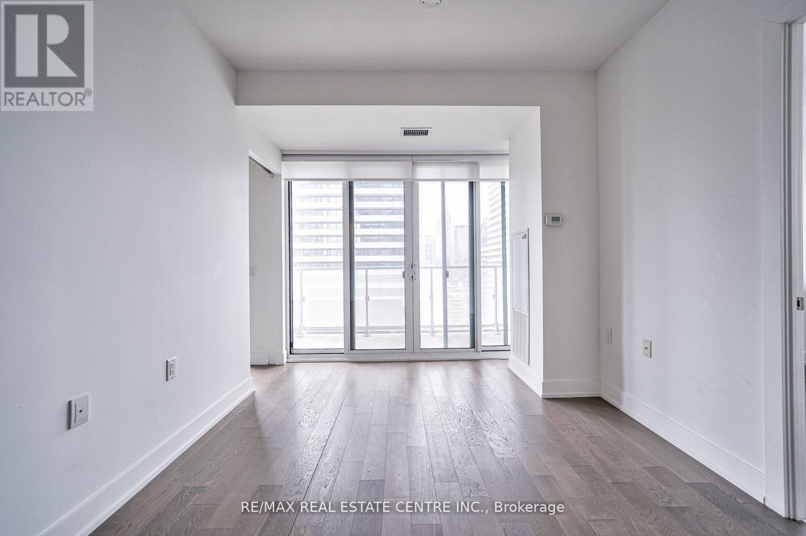 2605 - 7 Grenville Street, Toronto, Ontario  M4Y 1A1 - Photo 17 - C12204920