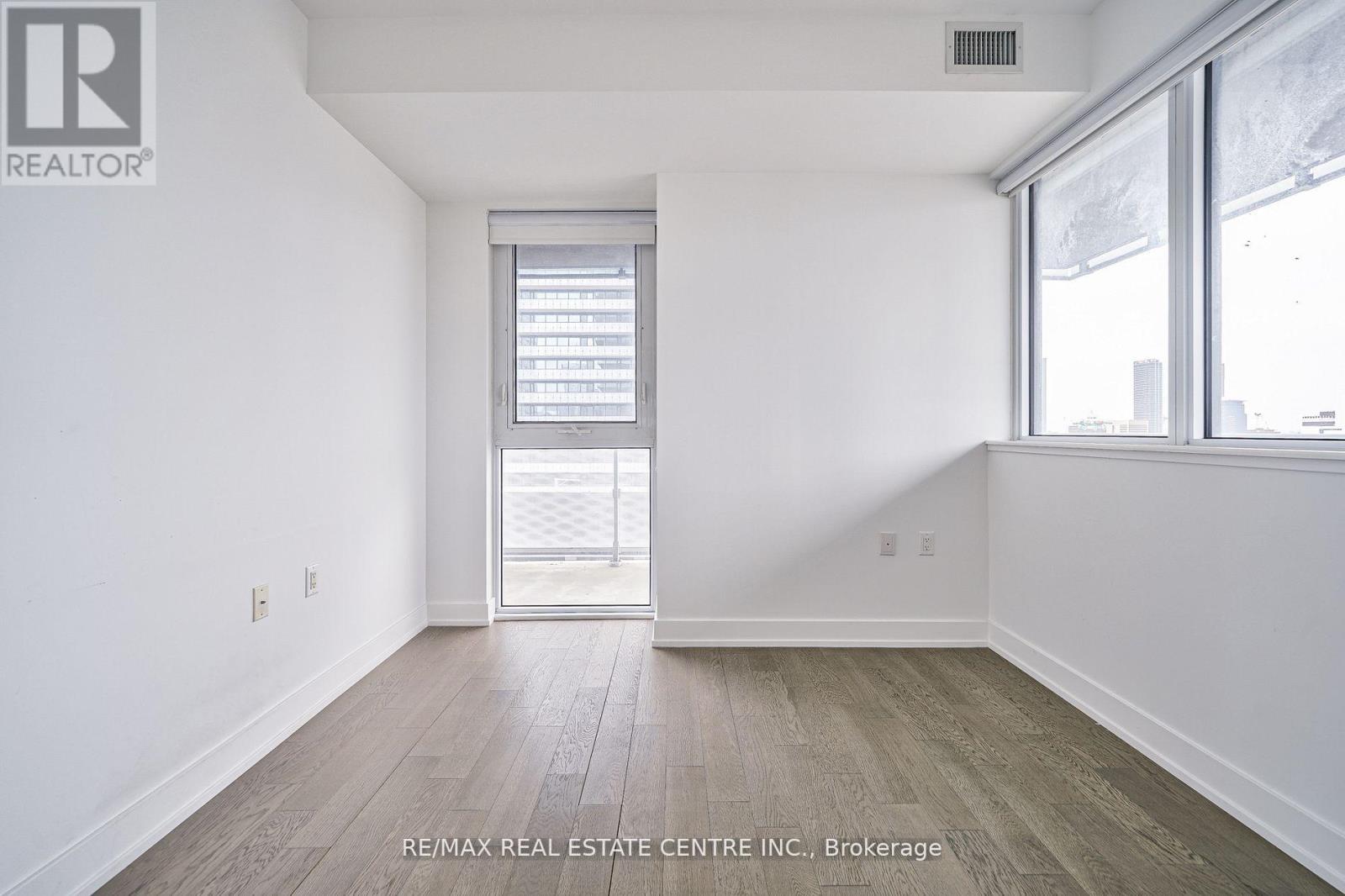 2605 - 7 Grenville Street, Toronto, Ontario  M4Y 1A1 - Photo 26 - C12204920