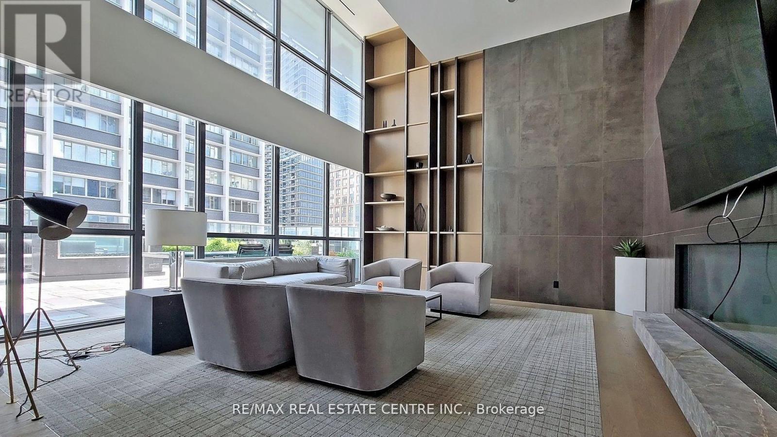 2605 - 7 Grenville Street, Toronto, Ontario  M4Y 1A1 - Photo 5 - C12204920