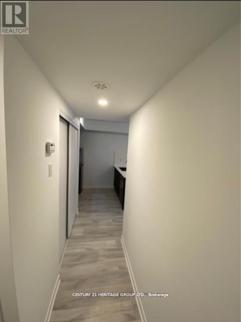 Level A, Unit 3 - 10 Marquette Avenue S, Toronto, Ontario  M6A 0E1 - Photo 3 - C12204942