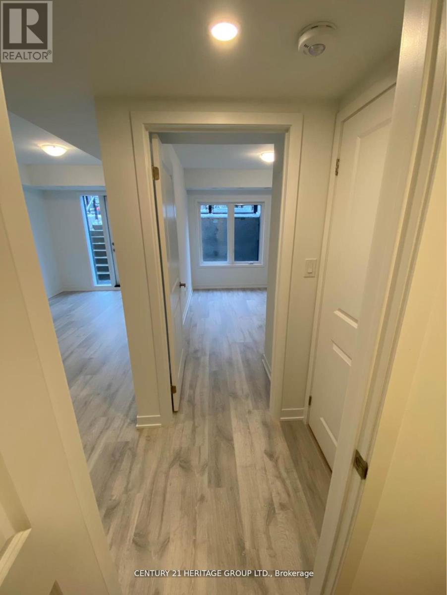 Level A, Unit 3 - 10 Marquette Avenue S, Toronto, Ontario  M6A 0E1 - Photo 7 - C12204942