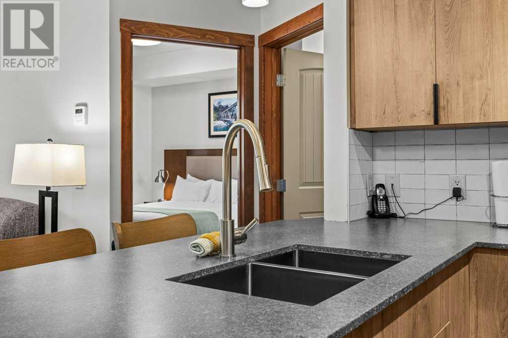 302, 190 Kananaskis Way, Canmore, Alberta  T1W 3K5 - Photo 6 - A2219772