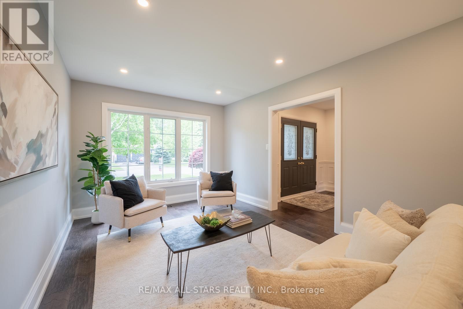 150 Park Drive, Whitchurch-Stouffville, Ontario  L4A 1J6 - Photo 8 - N12204913