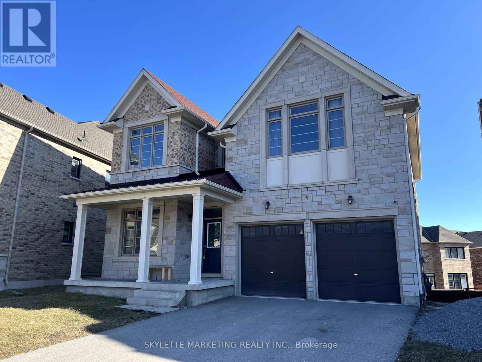 5 Beebalm Lane, East Gwillimbury, Ontario  L9N 0T4 - Photo 1 - N12204931