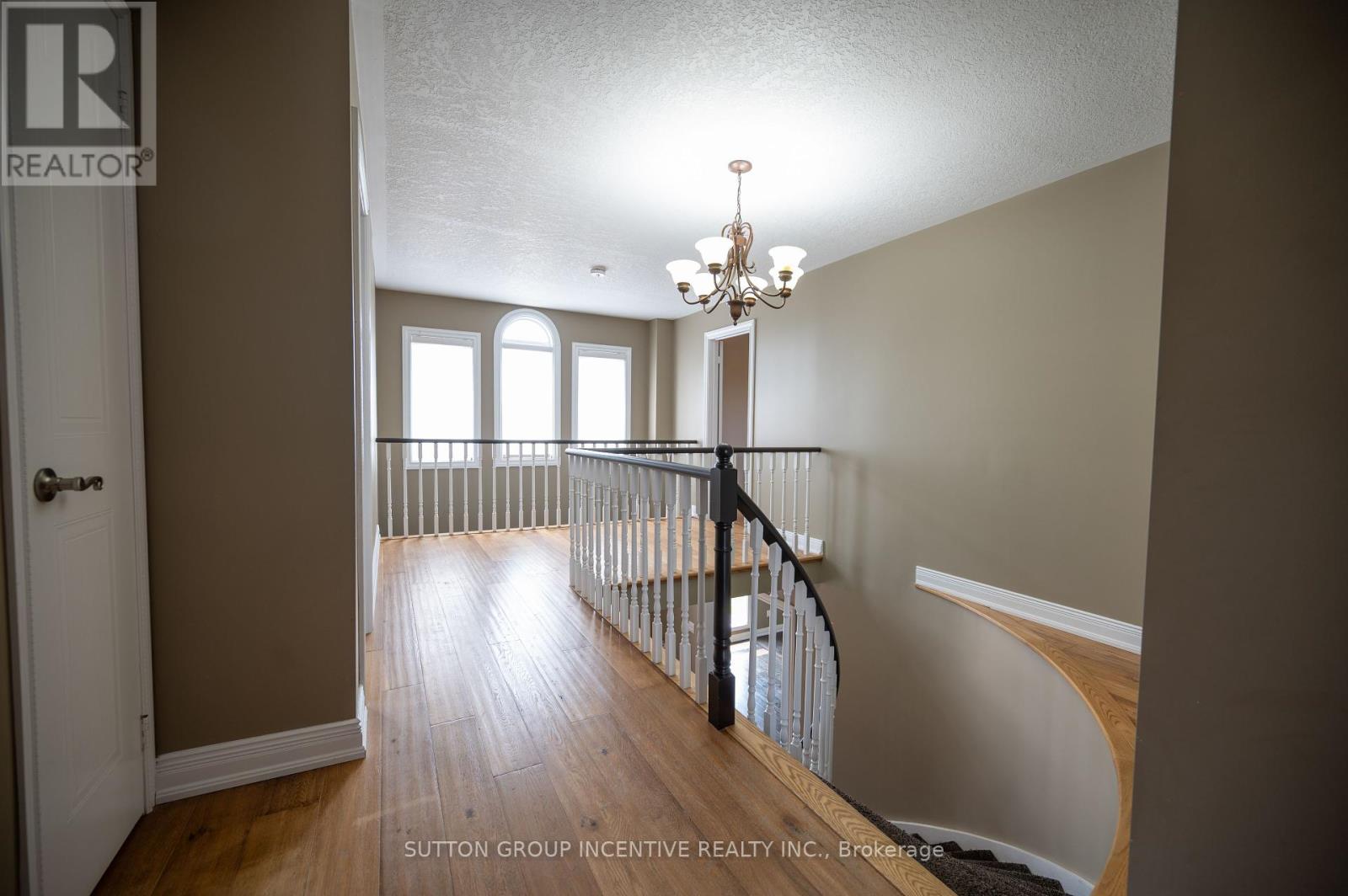 10 Gordon Court, Barrie, Ontario  L4N 7A4 - Photo 24 - S12204932