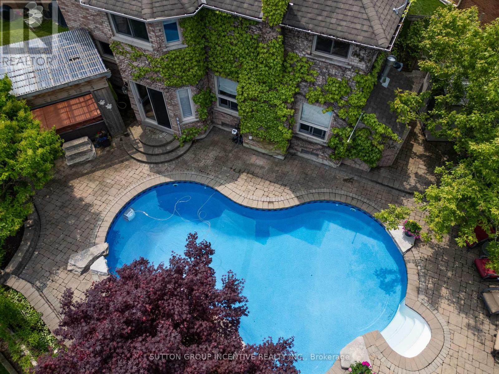 10 Gordon Court, Barrie, Ontario  L4N 7A4 - Photo 8 - S12204932