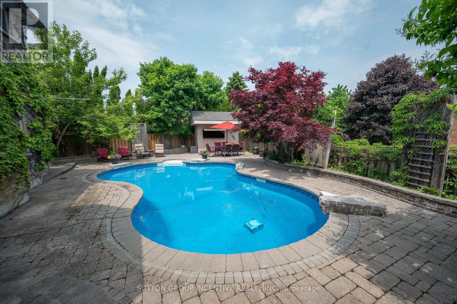 10 Gordon Court, Barrie, Ontario  L4N 7A4 - Photo 9 - S12204932