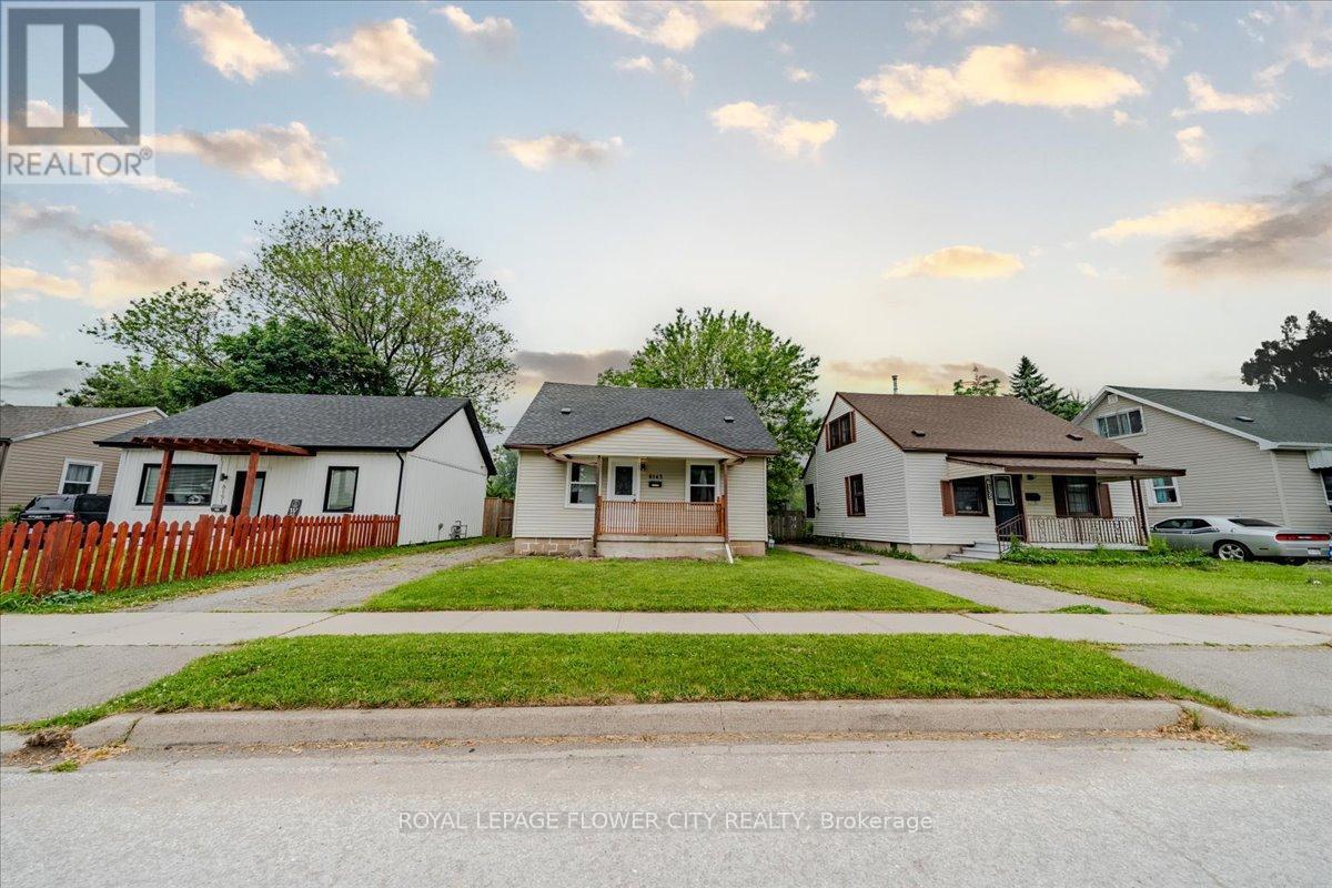 Property at 6143 CHURCHILL STREET image 3