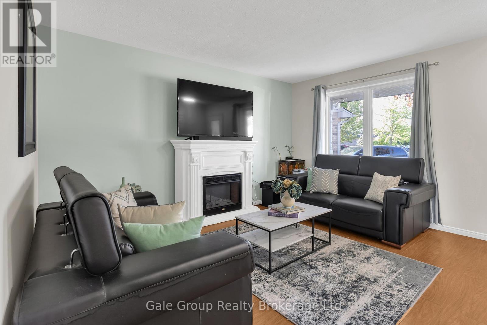 Property at 27 CRUSOE PLACE image 3