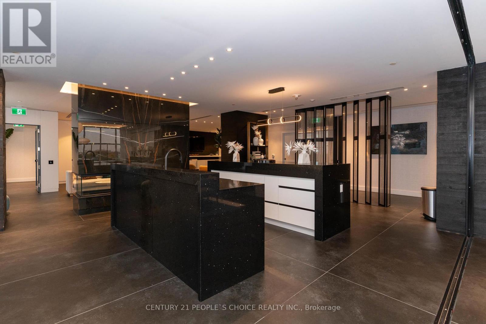 Property at 404 - 1480 BAYLY STREET image 4