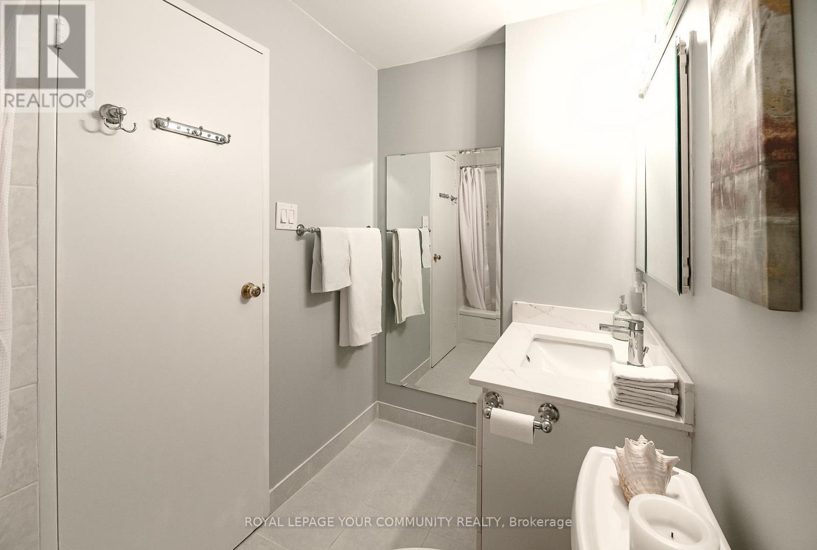 1608 - 3845 Lake Shore Boulevard W, Toronto, Ontario  M8W 4Y3 - Photo 24 - W12117331