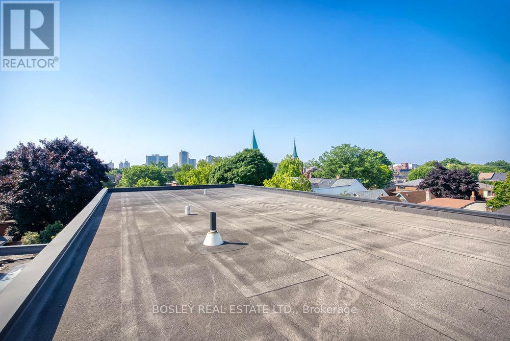 2909 Dundas Street W, Toronto, Ontario  M6P 1Z1 - Photo 14 - W12204955
