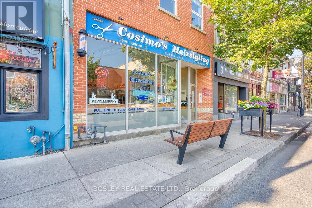 2909 Dundas Street W, Toronto, Ontario  M6P 1Z1 - Photo 23 - W12204955