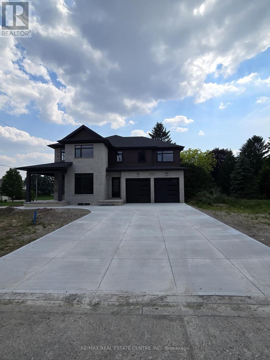 4 Elm Street, Ingersoll, Ontario  N5C 1R8 - Photo 1 - X12201933