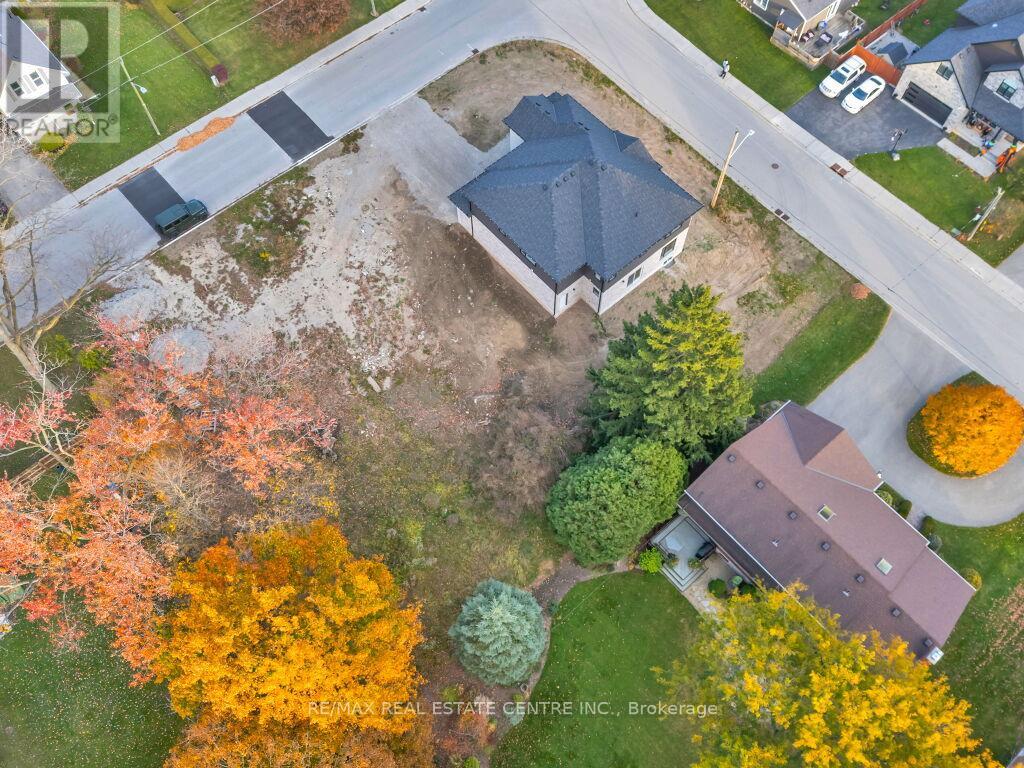 4 Elm Street, Ingersoll, Ontario  N5C 1R8 - Photo 48 - X12201933