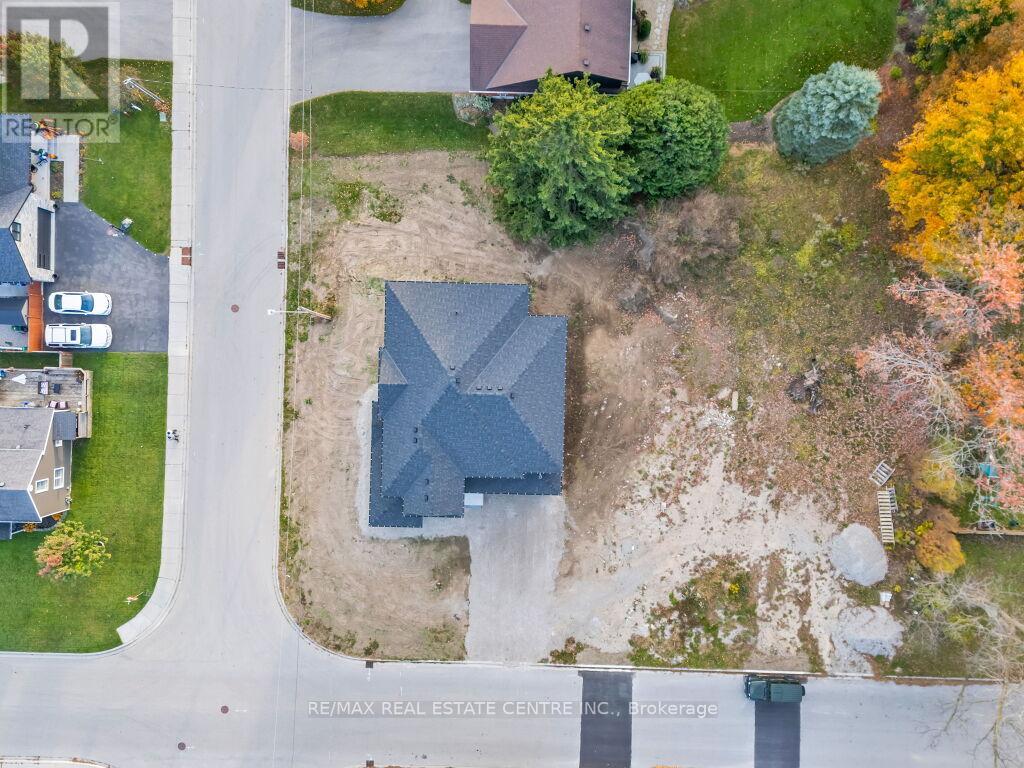 4 Elm Street, Ingersoll, Ontario  N5C 1R8 - Photo 6 - X12201933