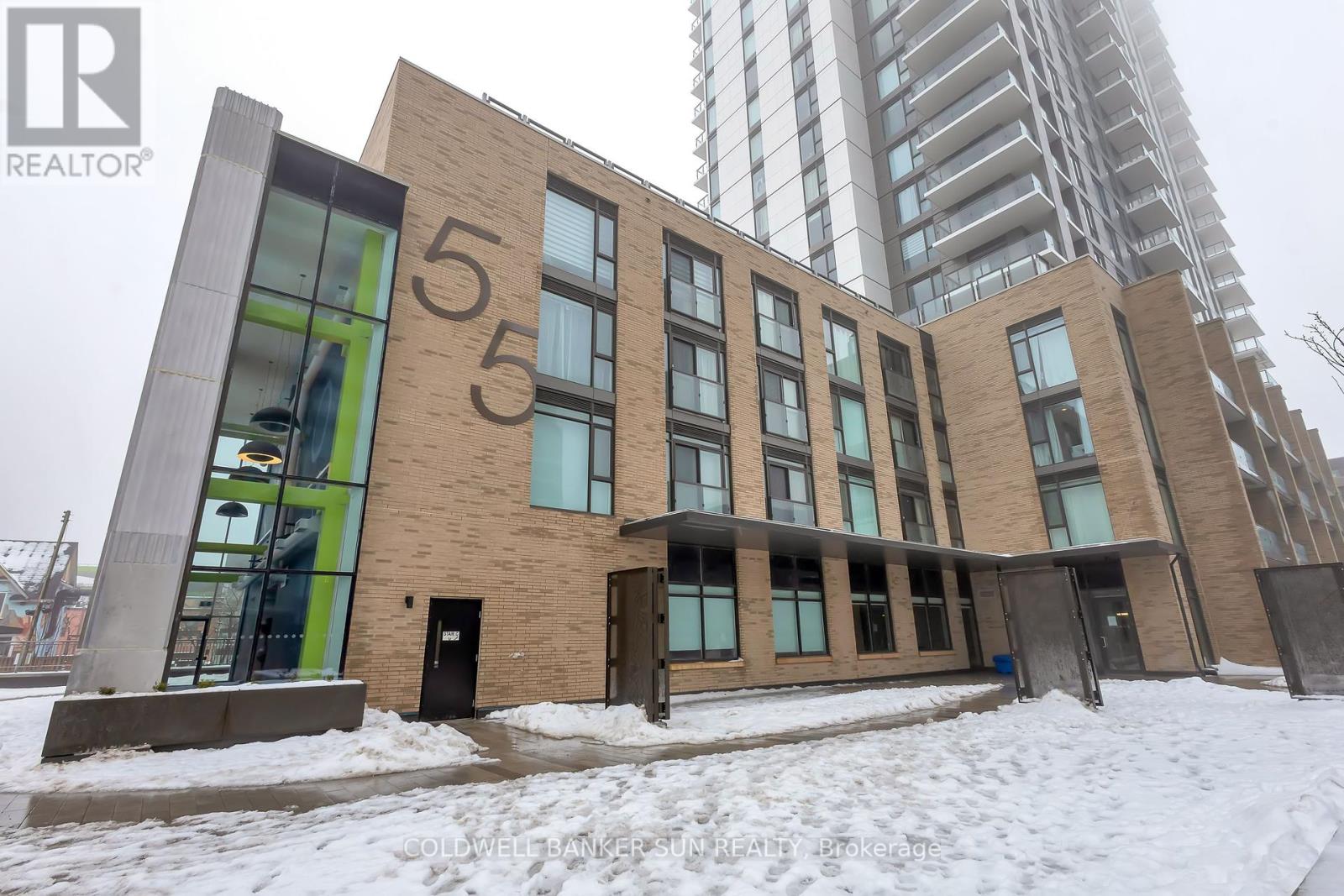 25 - 55 Duke Street W, Kitchener, Ontario  N2H 0C9 - Photo 2 - X12204953