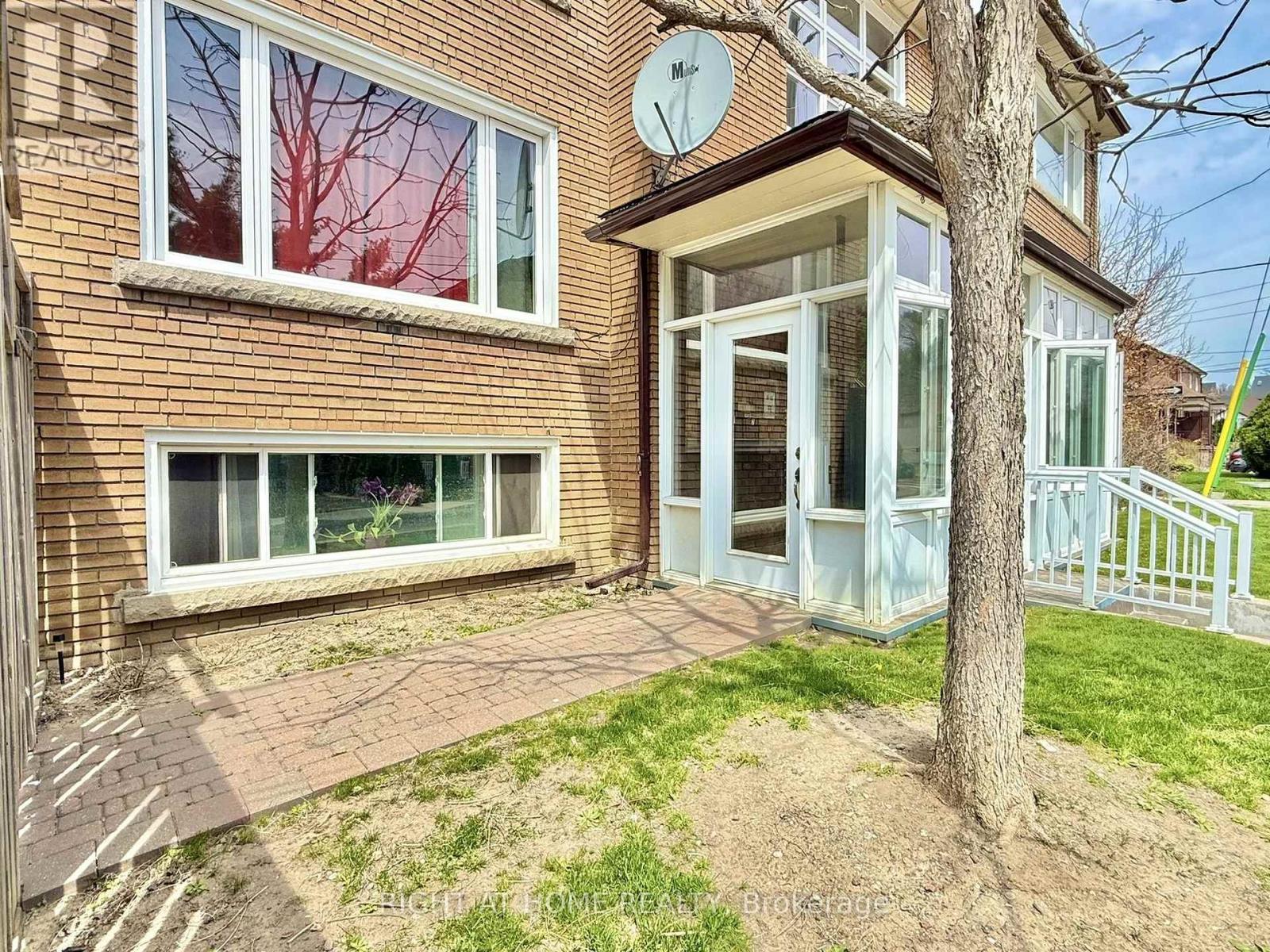 20 Belvidere Avenue, Toronto, Ontario  M6C 1P5 - Photo 2 - C12204973