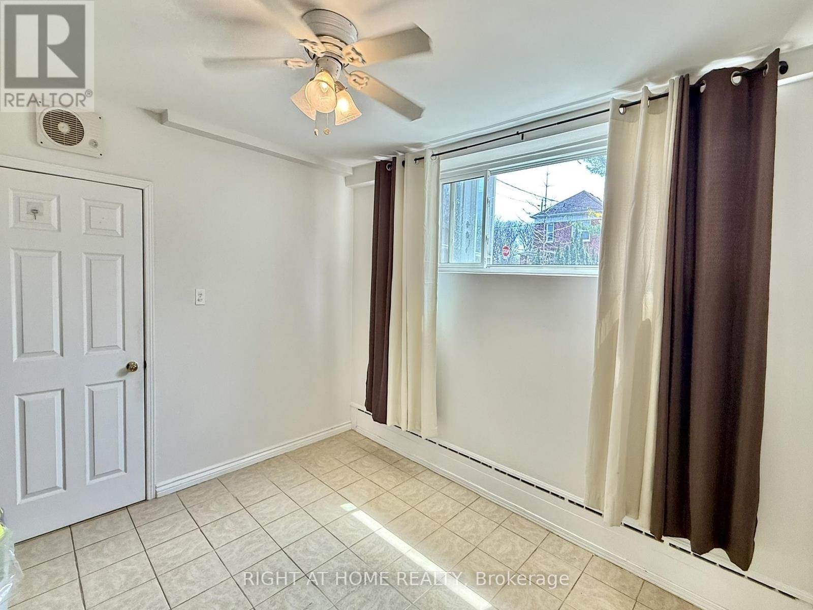 20 Belvidere Avenue, Toronto, Ontario  M6C 1P5 - Photo 8 - C12204973
