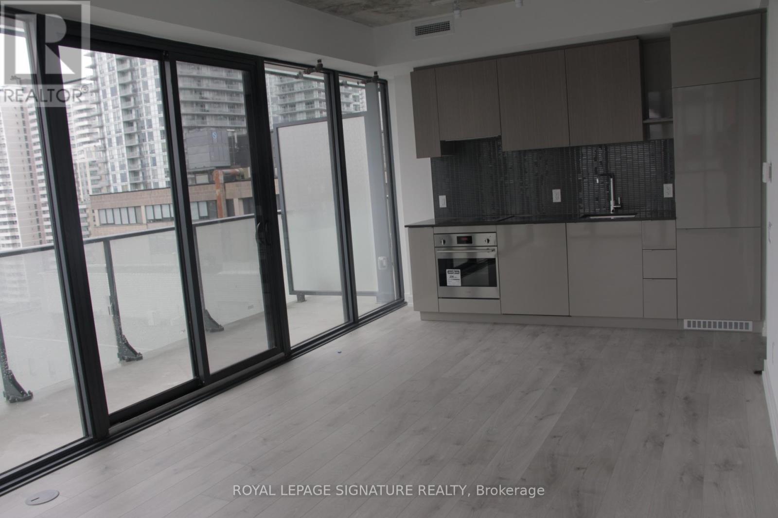 1210 - 161 Roehampton Avenue, Toronto, Ontario  M4P 0C8 - Photo 6 - C12204997
