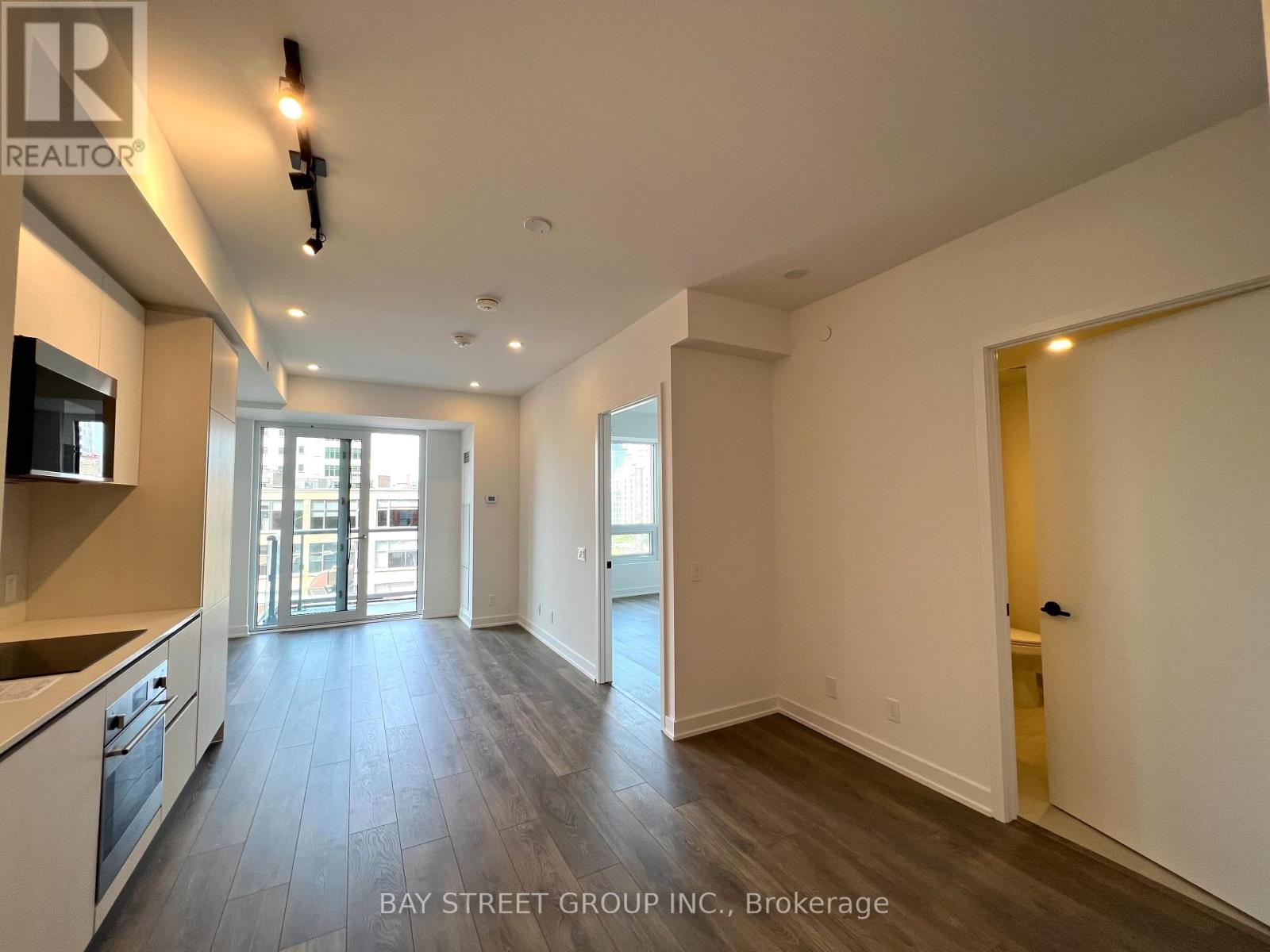 820 - 108 Peter Street, Toronto, Ontario  M5V 2G7 - Photo 5 - C12205003