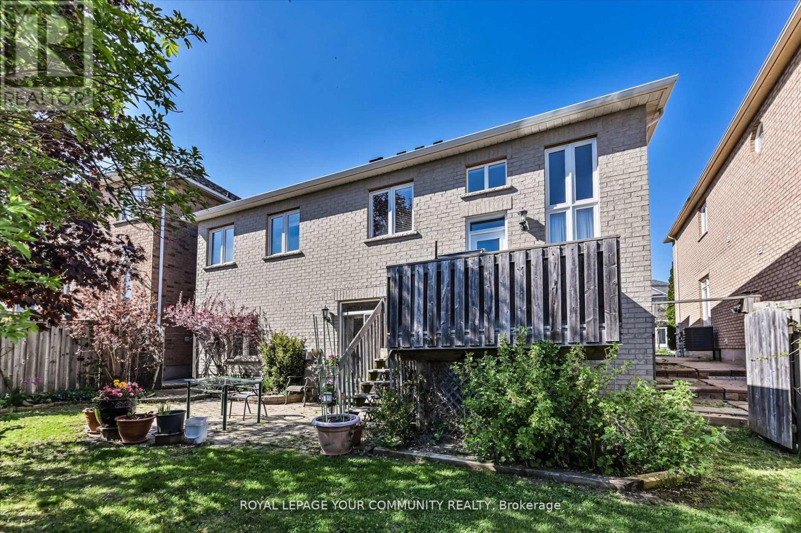 38 Brass Drive, Richmond Hill, Ontario  L4E 4T3 - Photo 35 - N12204976