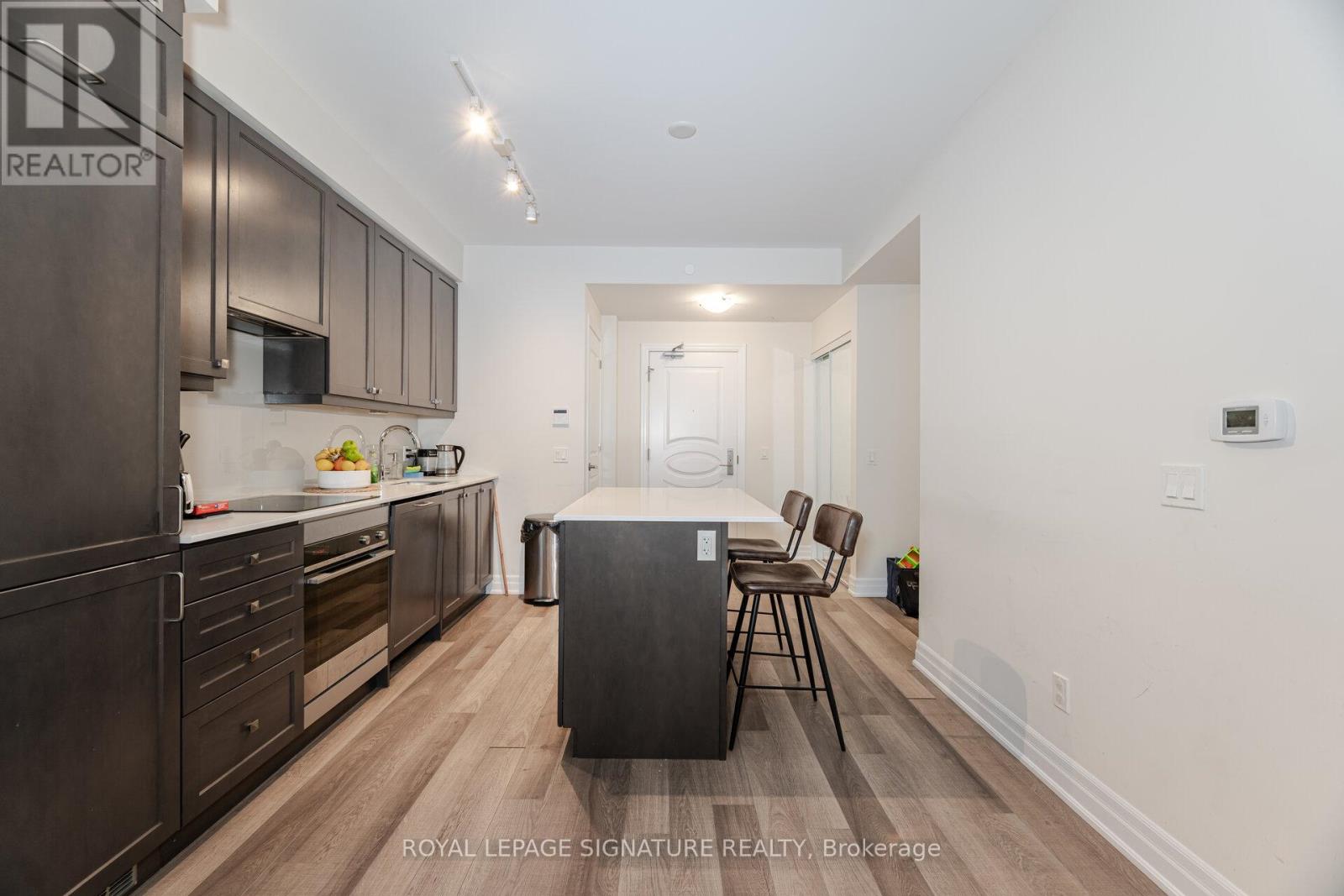 308 - 9085 Jane Street E, Vaughan, Ontario  L4K 0L8 - Photo 8 - N12204985