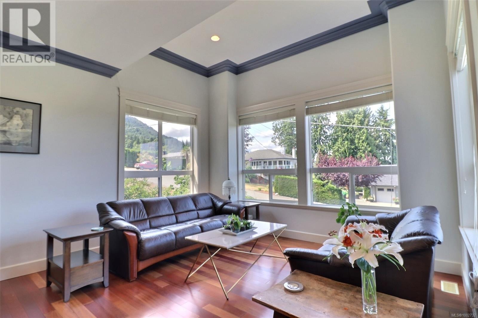 Property at A 401 Neville St image 4