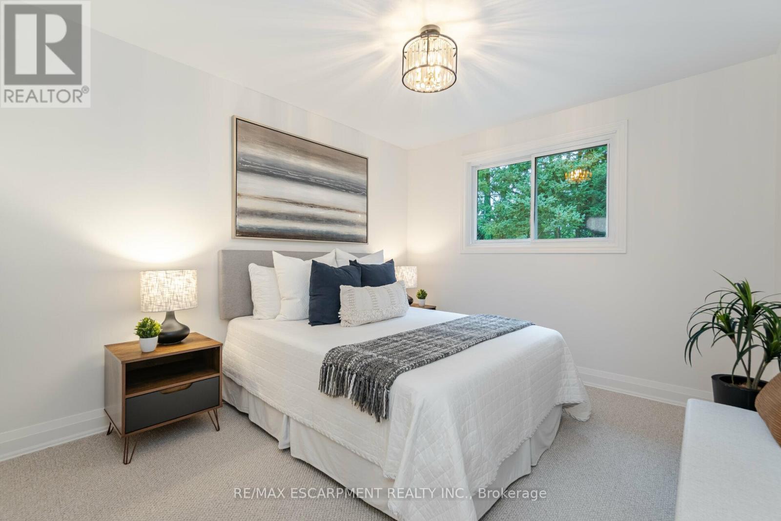 3150 Bentworth Drive, Burlington, Ontario  L7M 1M2 - Photo 16 - W12204982
