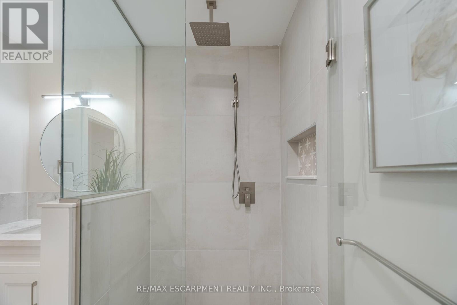 3150 Bentworth Drive, Burlington, Ontario  L7M 1M2 - Photo 21 - W12204982