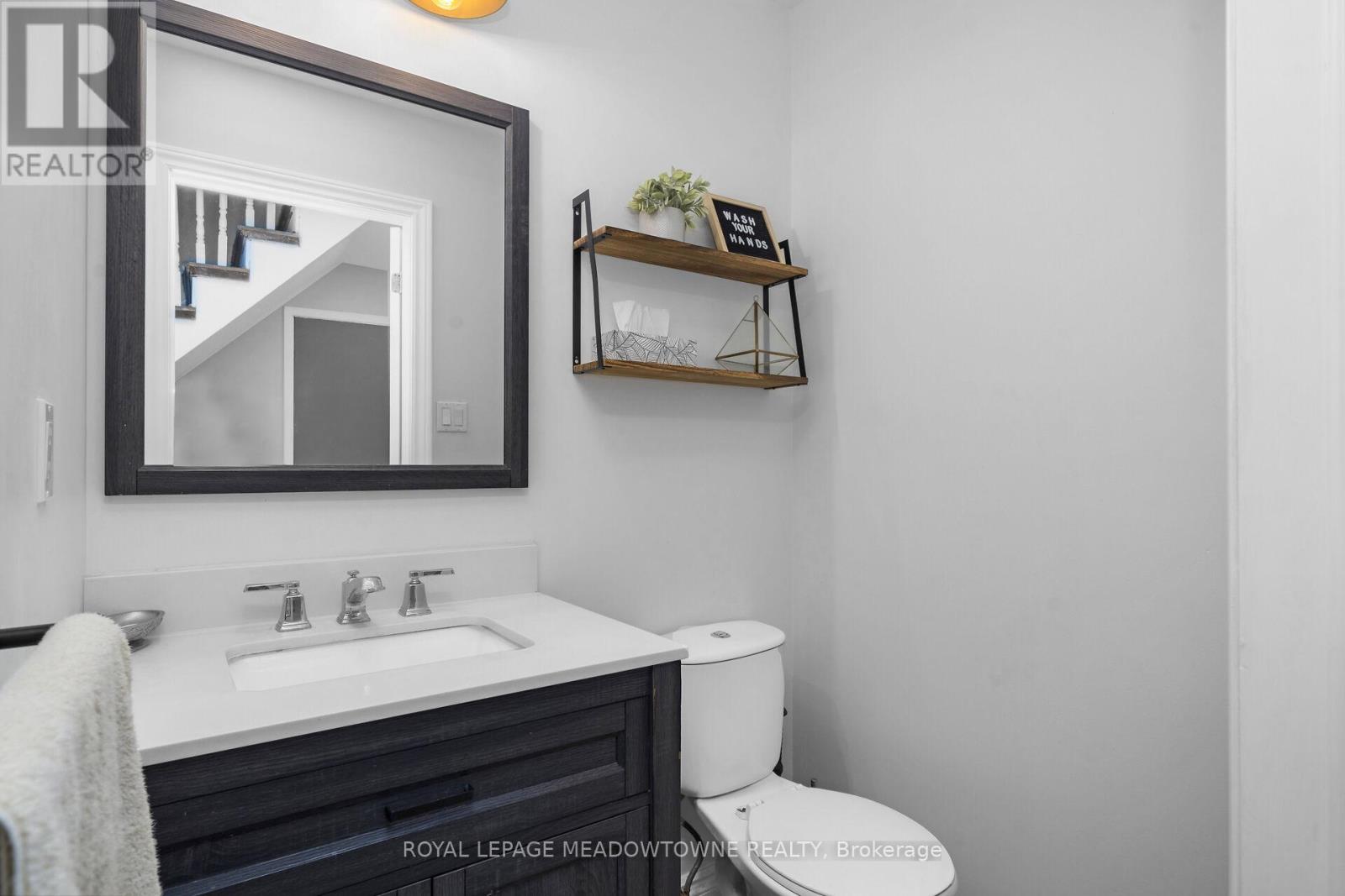19 Ransom Street, Halton Hills, Ontario  L7J 2V9 - Photo 13 - W12204991