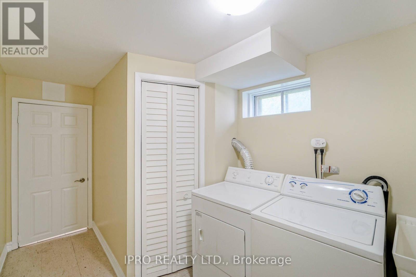 Lower - 10 Linkdale Road, Brampton, Ontario  L6V 2Y4 - Photo 4 - W12204999