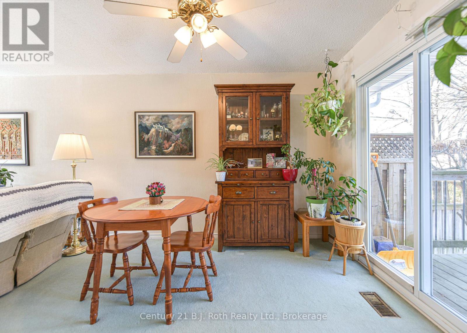 24 Champlain Street, Orillia, Ontario  L3V 2G7 - Photo 11 - S12115354