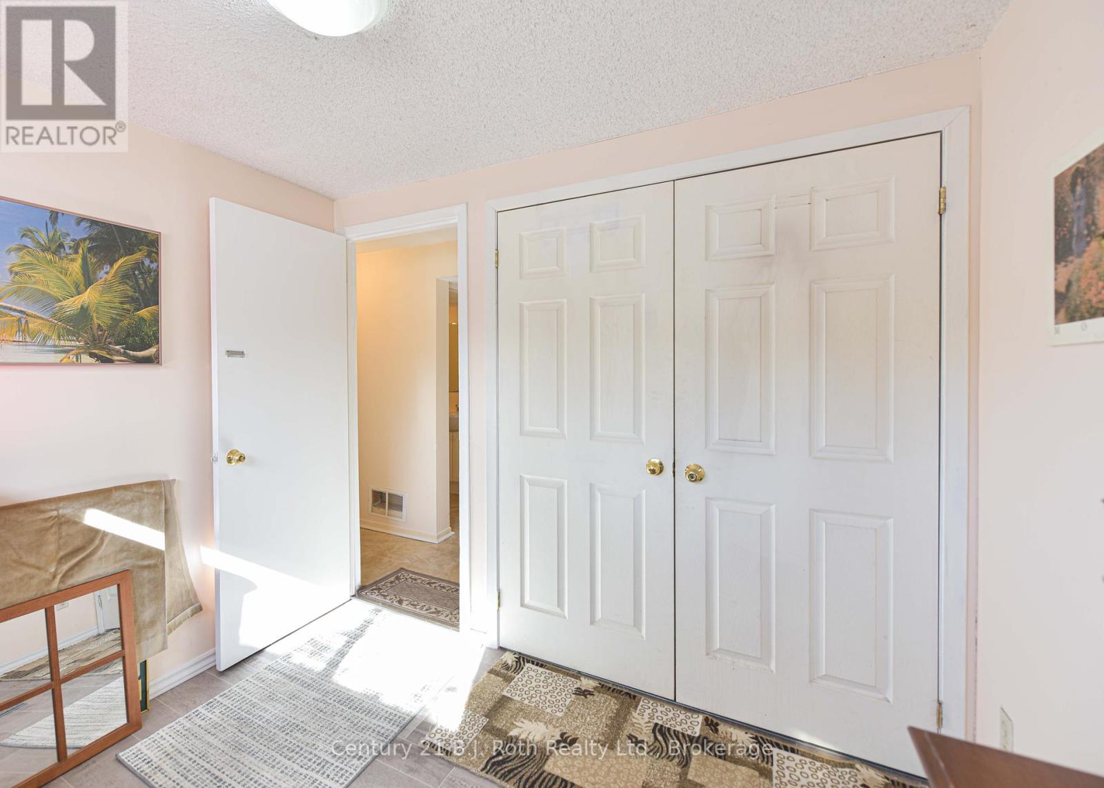 24 Champlain Street, Orillia, Ontario  L3V 2G7 - Photo 29 - S12115354