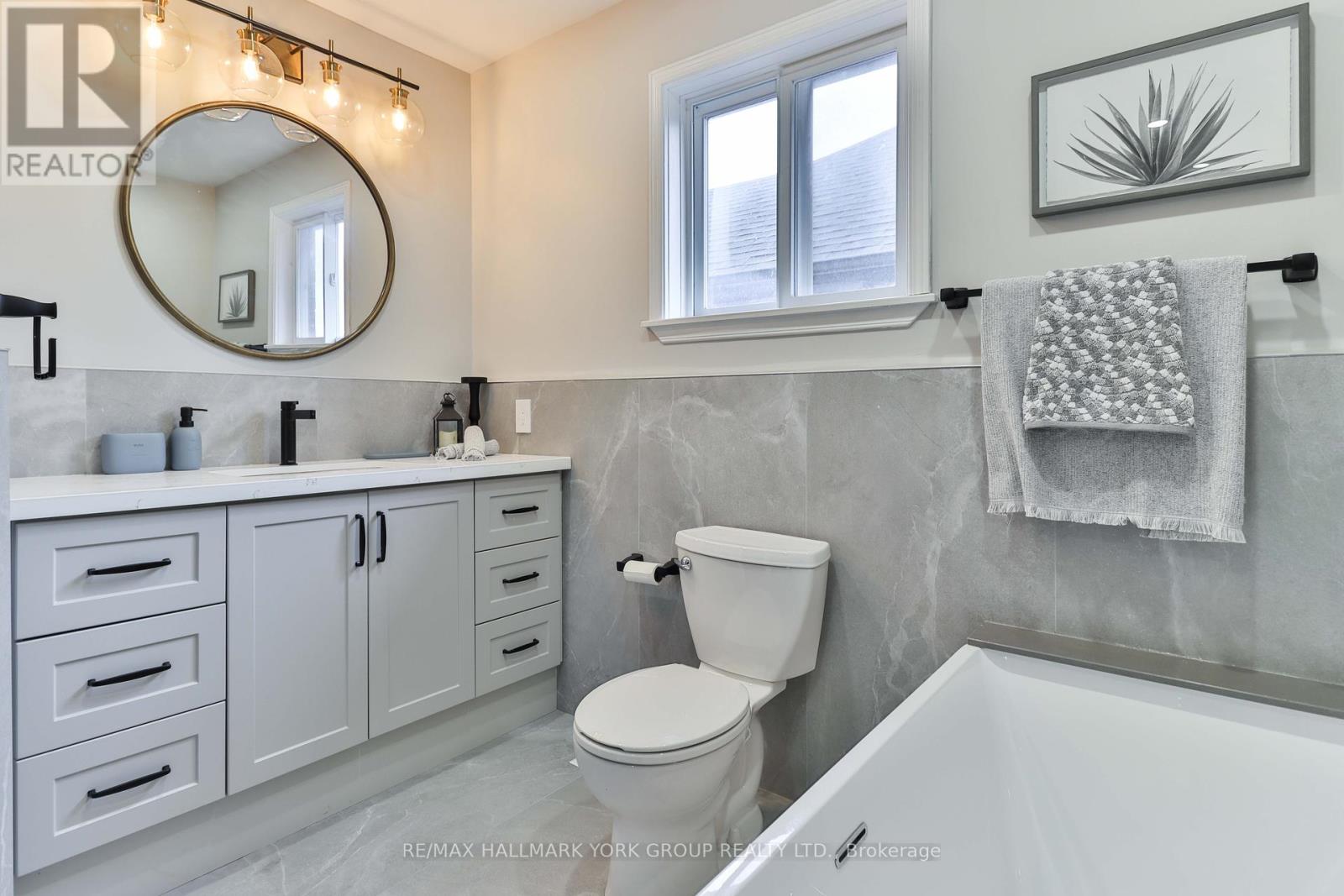 3040 Riverview Street, Oakville, Ontario  L6L 1L4 - Photo 18 - W12201151
