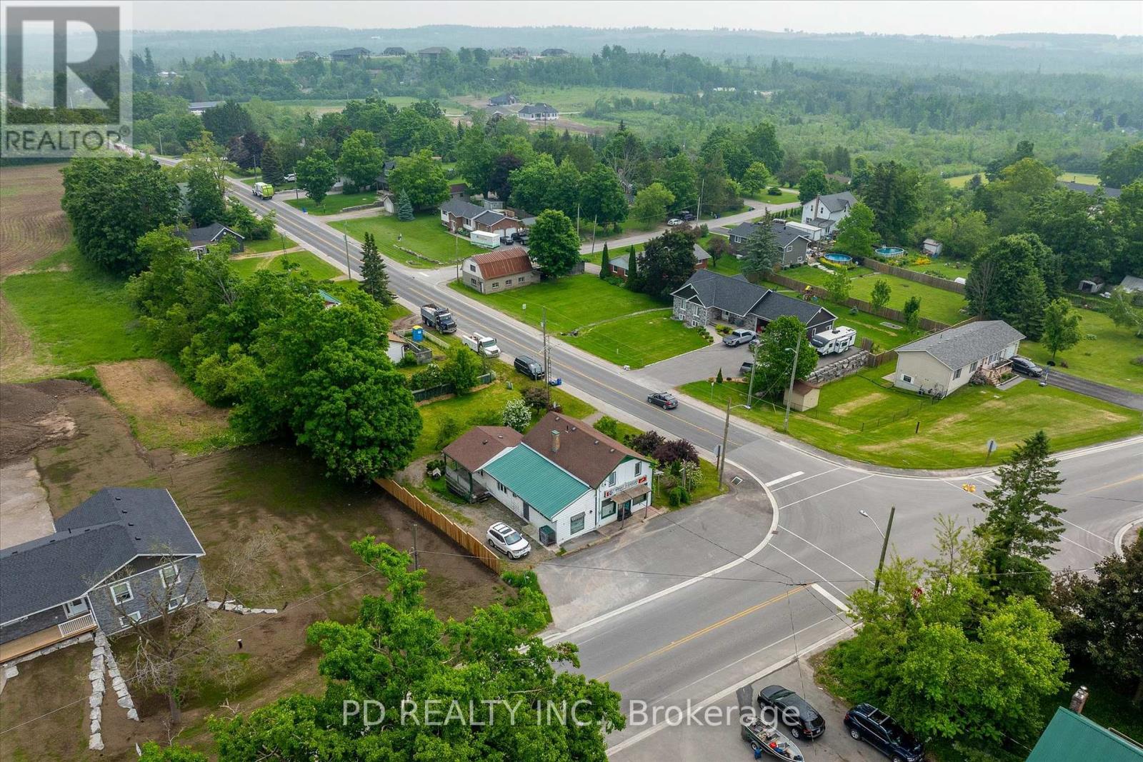 2449 Queen Mary Street, Cavan Monaghan (Cavan Twp), Ontario L0A 1C0 - Photo 10 - X12205016