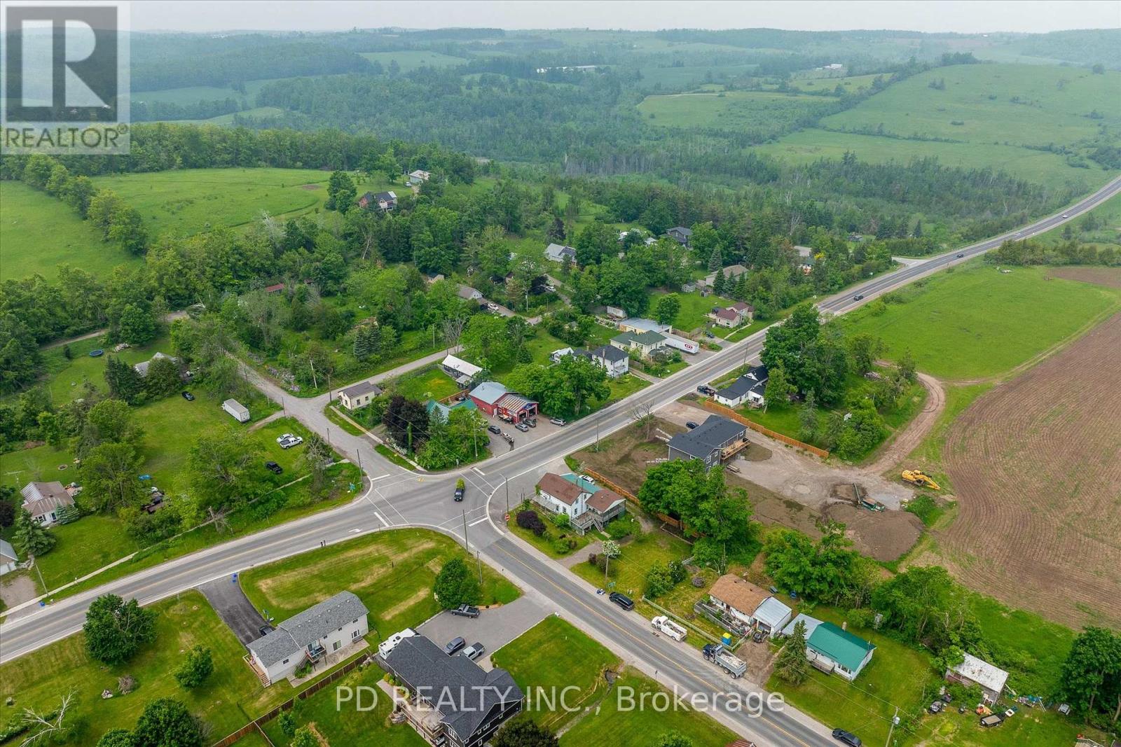 2449 Queen Mary Street, Cavan Monaghan (Cavan Twp), Ontario L0A 1C0 - Photo 15 - X12205016