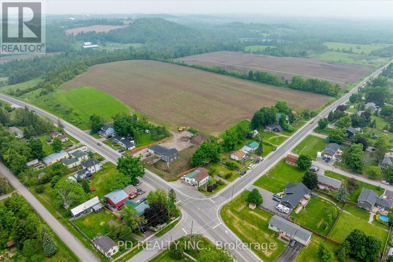 2449 Queen Mary Street, Cavan Monaghan (Cavan Twp), Ontario L0A 1C0 - Photo 16 - X12205016