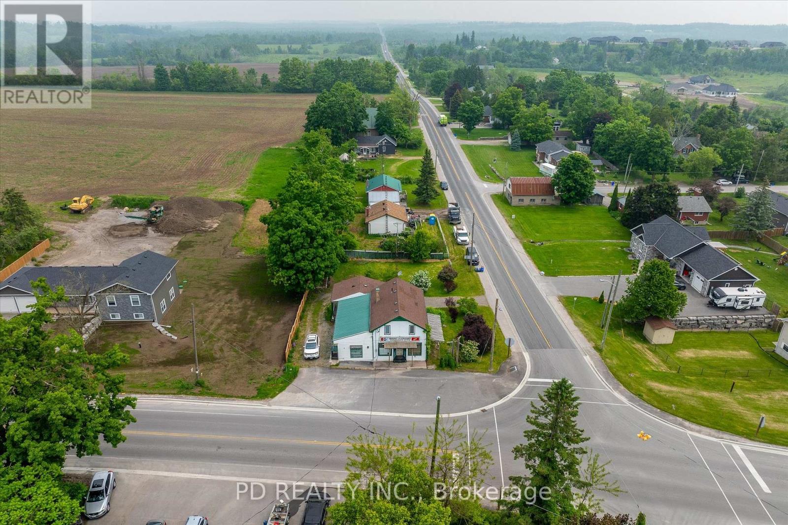 2449 Queen Mary Street, Cavan Monaghan (Cavan Twp), Ontario L0A 1C0 - Photo 9 - X12205016