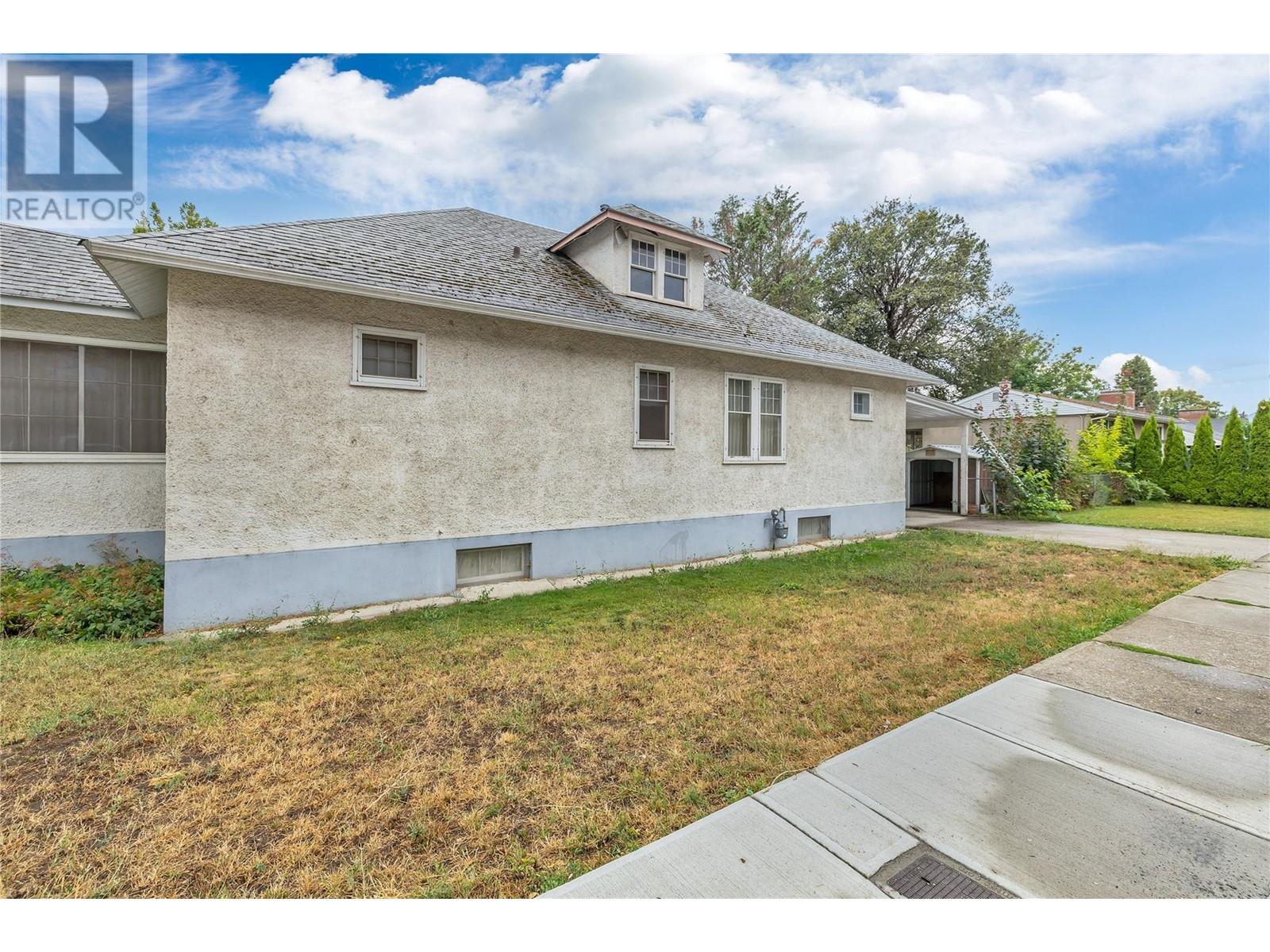 1754 Ethel Street, Kelowna, British Columbia  V1Y 2Y9 - Photo 18 - 10351191