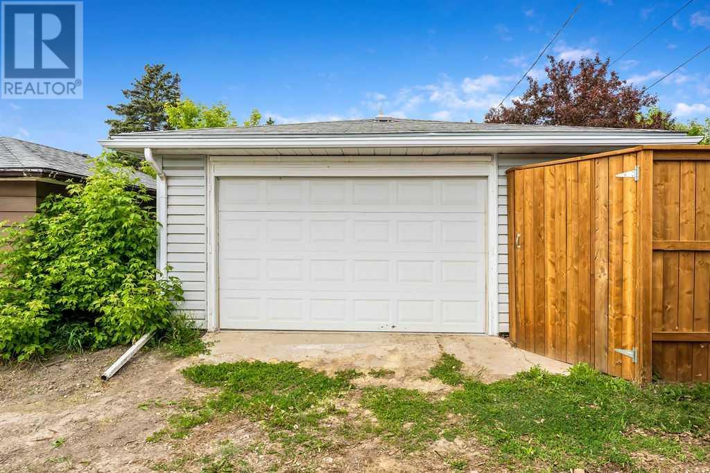 2108 52 Street Nw, Calgary, Alberta  T3B 1C4 - Photo 26 - A2222052