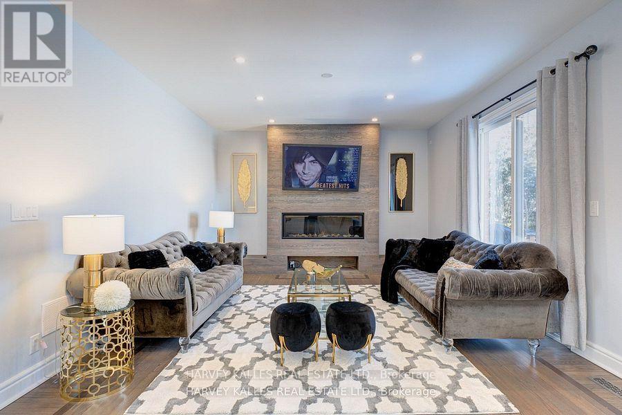 42 Grangemill Crescent, Toronto, Ontario  M3B 2J2 - Photo 21 - C12202217